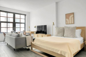 S End Studio w WD Gym nr SoWa District BOS-613